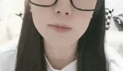 [转载搬运] 颜值无敌清纯眼镜妹！初下海收费房！圆润蜜桃美臀，大... [2+2733 MB][磁力链接]