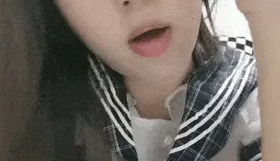 [转载搬运] 颜值无敌清纯眼镜妹！近期下海收费房！换上情趣装抖奶... [2+2520 MB][磁力链接]