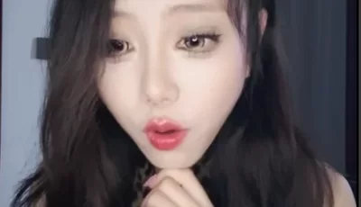 [转载搬运] 玩物直播20250602 【黑弥撒】第一视角-狗儿子偷看小妈做爱... [1v+800mb][百度盘]