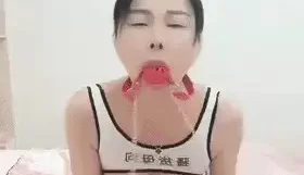[转载搬运] 【快手福利】网红脸御姐【伊伊宝】乳夹露脸道具自慰 [10V+280MB][百度盘]