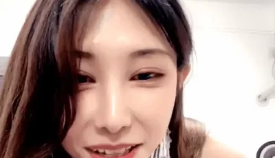 [自行打包] 【初代御】骚话连篇 长腿御姐美女 粉嫩小穴6月4号直播 [2v+3.56g][百度盘]