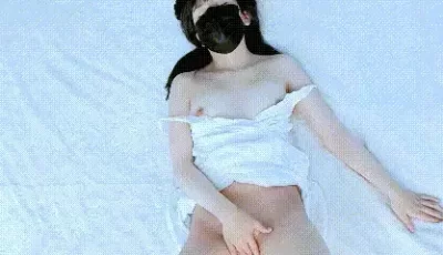 [自行打包] 漂亮美眉 身材丰满无毛肥白虎多汁 骚穴痒被大哥无套猛怼 [1V+750M][百度盘]