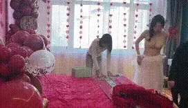 [自行打包] 【新娘伴娘漏点】人瘦胸大的女人太极品了! [8v+377M][百度盘]