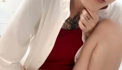 [转载搬运] 颜值不错的纹身宝贝全程露脸炮击蹂躏骚穴，给小哥口交大鸡巴，各种体位无套爆草 [1+2.3g][磁力链接]