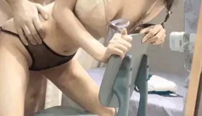 [转载搬运] 苗条大奶甜美白皙妹子【晚晚】-穿着各种情趣制服被各... [30+7.2G][百度盘]
