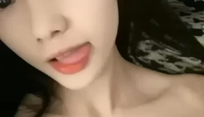 [转载搬运] 极品平台美女 不知火舞 一对一,长舌头非常骚 [1v+233m][百度盘]