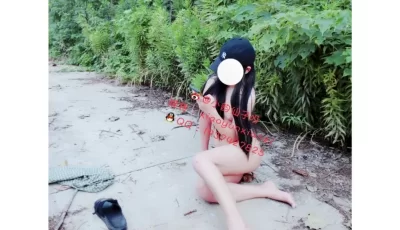 [自行打包] 喜欢人前露出勾引陌生人，可盐可甜福利姬【小韵仙子】... [37v+460p+2.17g][百度盘]