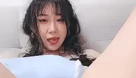 [转载搬运] 【曼Z】女神归来~人间绝色~肥臀粉穴道具怼屏自慰~美炸天 [2v+5.5g][百度盘]