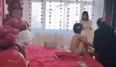 [转载搬运] 【新娘伴娘漏点】人瘦胸大的女人太极品了 [8v+376m][百度盘]