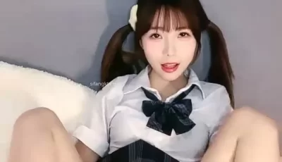 [转载搬运] 高颜值清纯jk少女，呆萌可爱双马尾jk制服，下海直播涩涩... [2V+1G][百度盘]