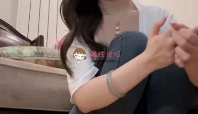 [转载搬运] 阿芙乐尔 - 红绿灯 榨活在主人脚底被主人戏弄裸足鞋底各... [1V+1.2G][百度盘]
