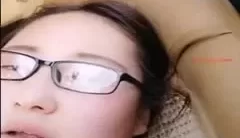 【车震】“我快高潮了哥哥”白肤眼镜少妇外表看起来很良家但骨子里很骚与炮友大白天车震直播操的很激情对白淫荡 [12:02]