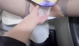 飞机厕所内后入真实空姐 [00:45]