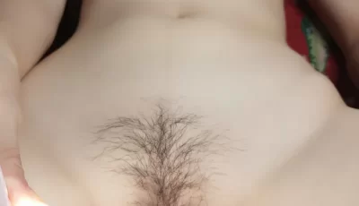 [自行打包] 家庭条件不太好的农村女大学生私拍,奶大茓美人年轻,掰开... [57P+1V+782m][百度盘]