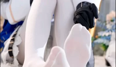 九柒喵—鸣潮 菲比【43p/188M】